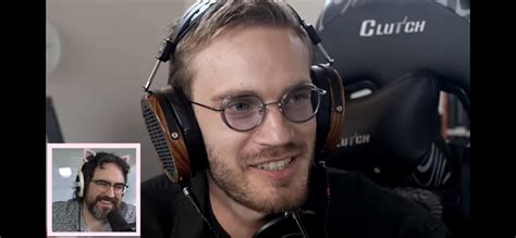 what glasses does pewdiepie wear.